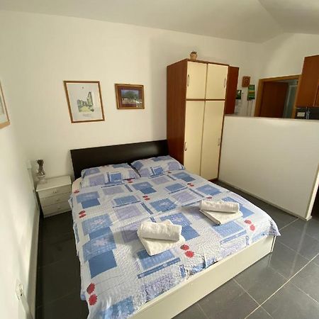 Apartmani Sara Omisalj Luaran gambar