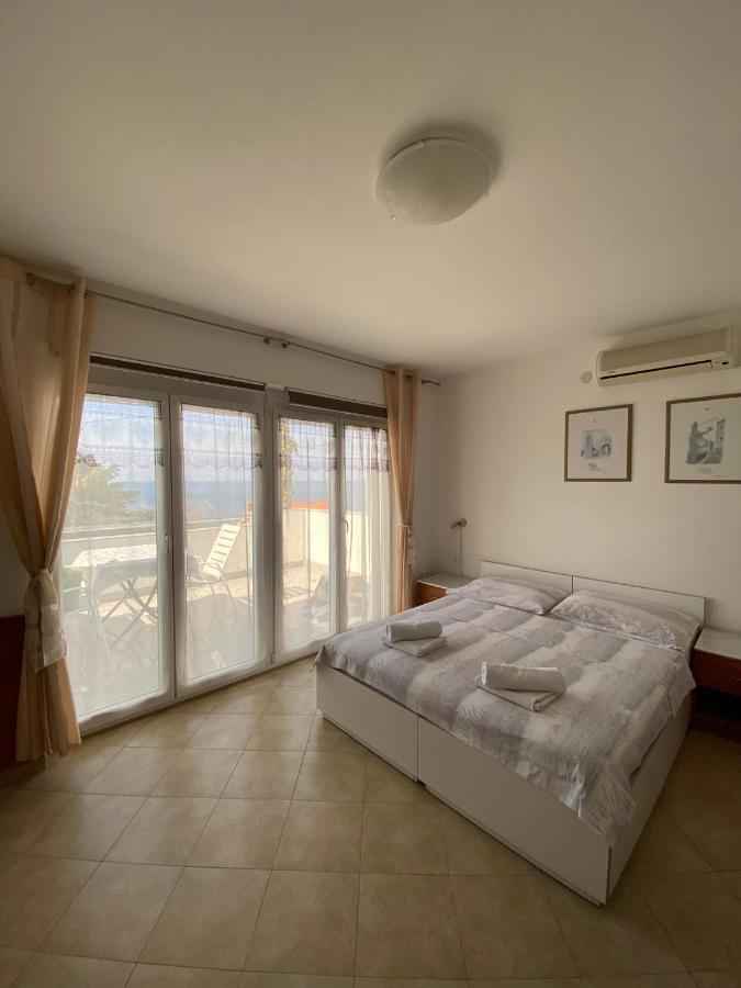 Apartmani Sara Omisalj Luaran gambar