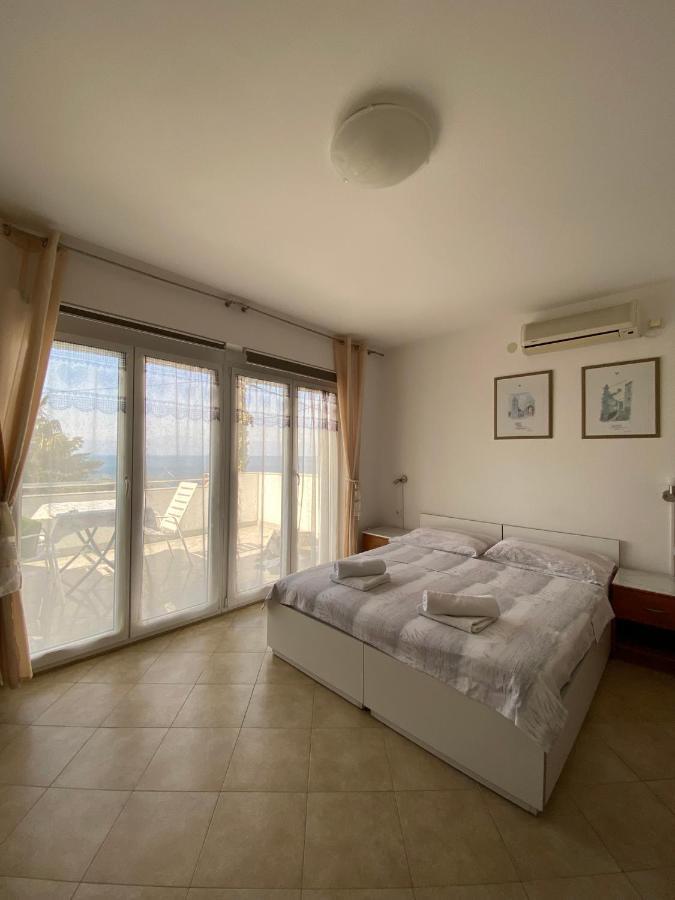 Apartmani Sara Omisalj Luaran gambar