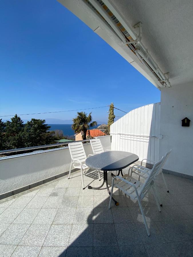 Apartmani Sara Omisalj Luaran gambar