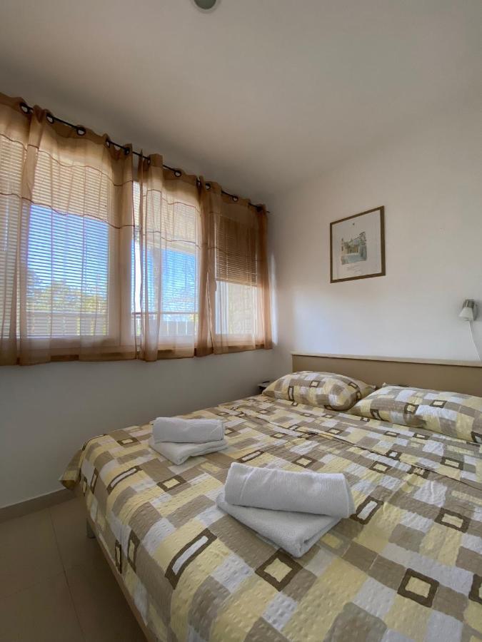 Apartmani Sara Omisalj Luaran gambar