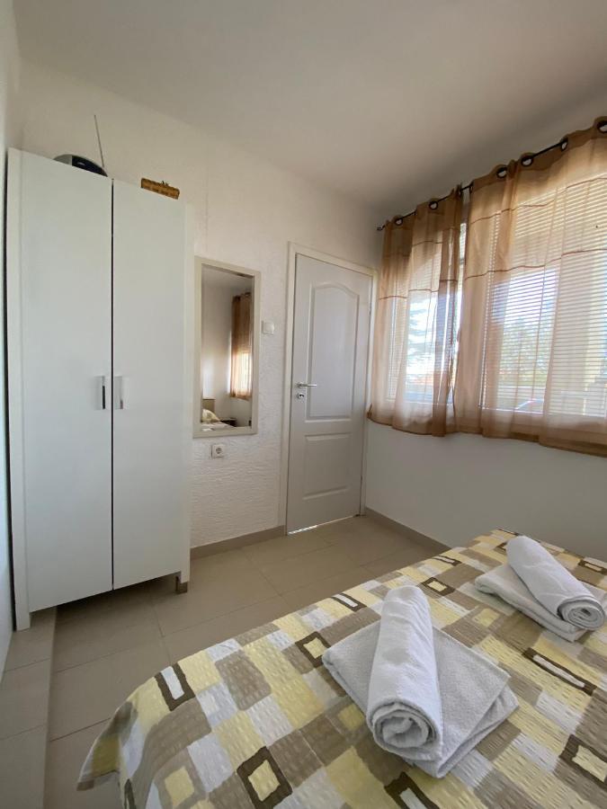 Apartmani Sara Omisalj Luaran gambar